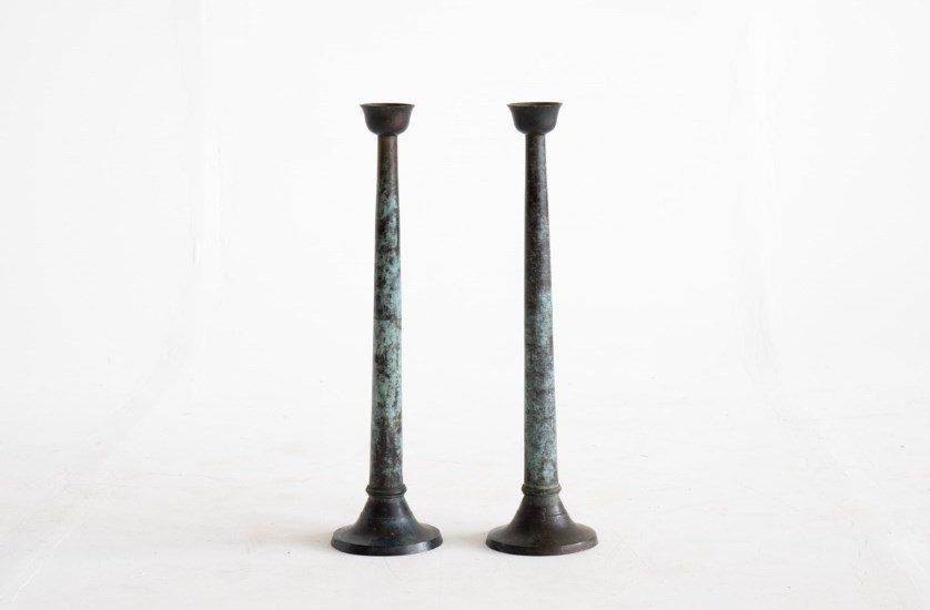 Modants bronze candlesticks
